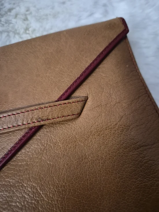 BARNEYS NEW YORK Classic Brown Envelope Leather Clutch - Picture 3 of 8